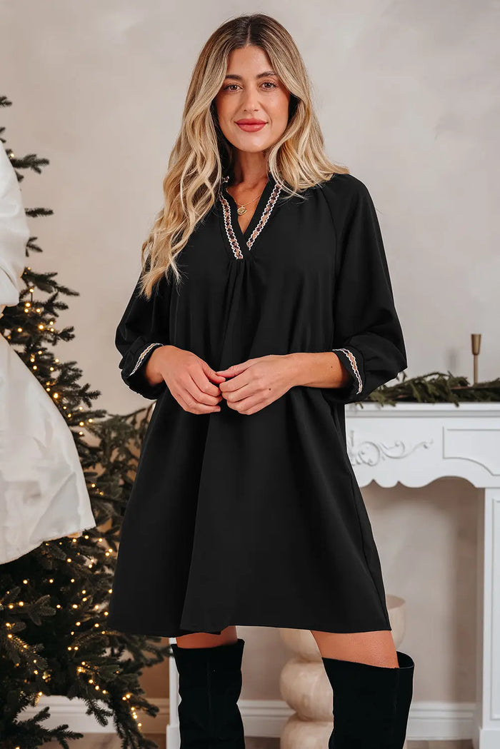 Contrast Trim V Neck Bracelet Sleeve Shift Mini Dress - Black / S - Dresses/Mini Dresses
