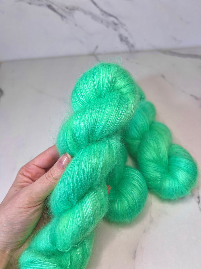 ISOLDA - Mint