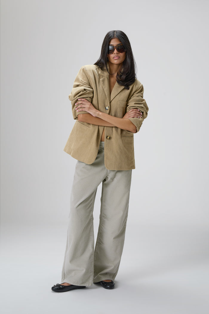 Malt Oversized Cord Blazer in Classic Beige