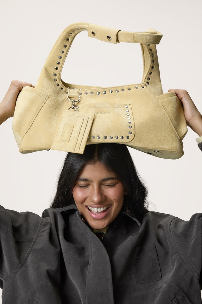 Martha Suede Cardholder in Yellow