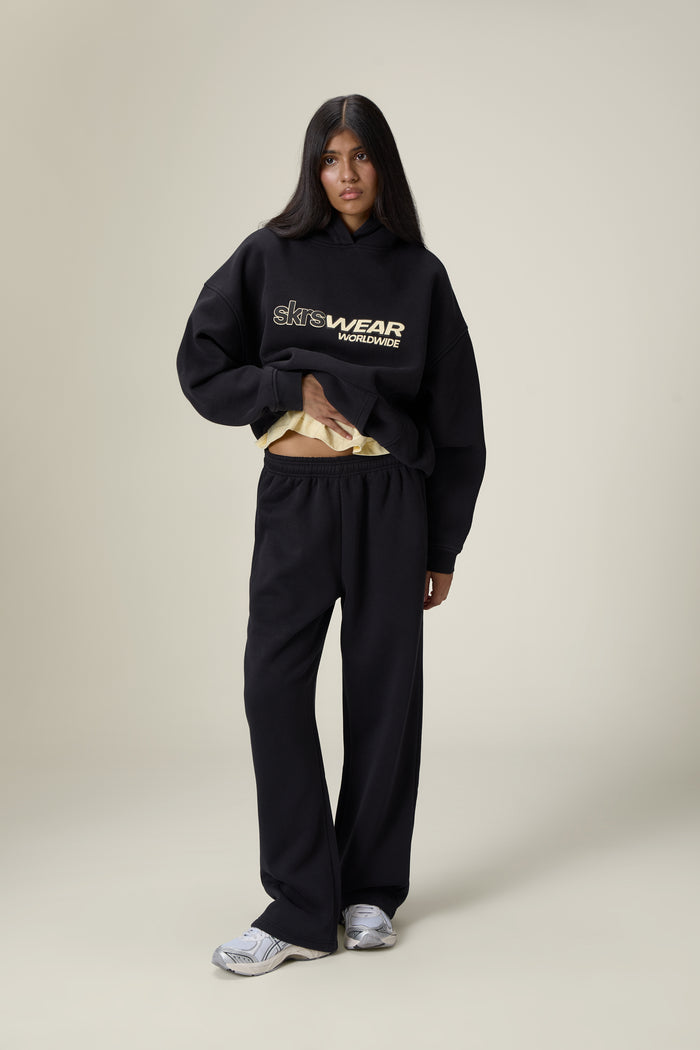 Model Info: Josey is 5’8” and wears a size S
