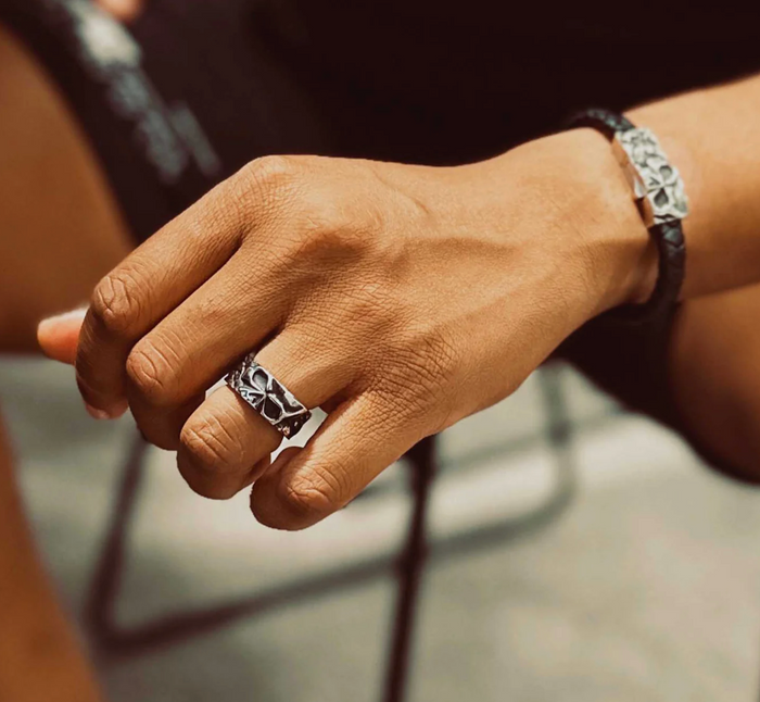Phantom Skull Band Ring
