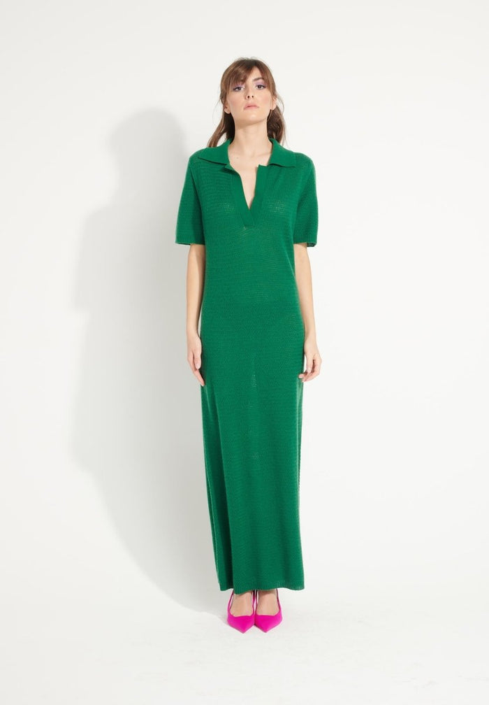 AVA 18 Longue robe col polo en cachemire à maille pointelle vert émeraude
