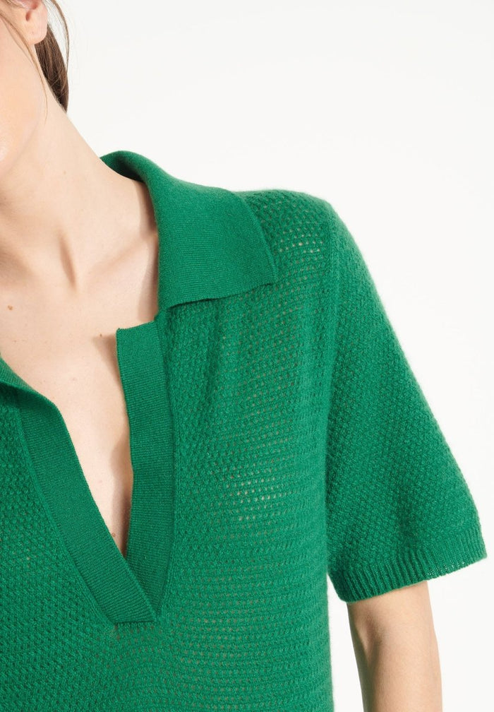 AVA 18 Longue robe col polo en cachemire à maille pointelle vert émeraude