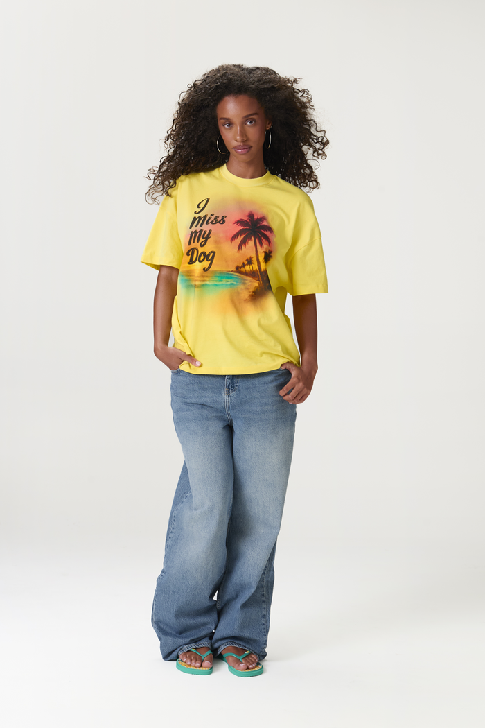 Model's height is 5'9" and wears a size S.