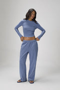 Model is 5'9" and wears a size S.
