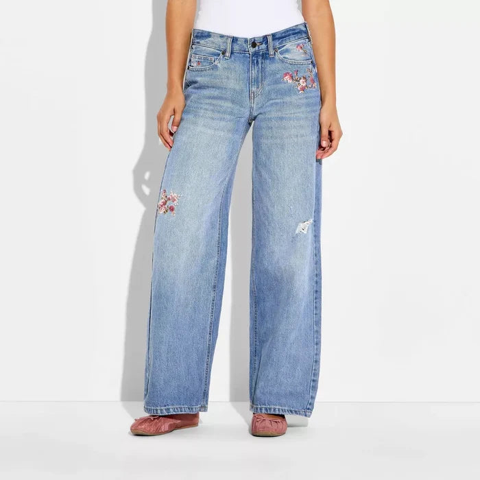 #color_WF Medium Wash - Floral Print Waistband