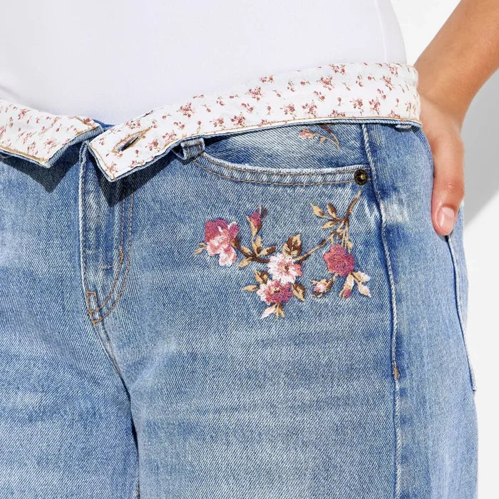 #color_WF Medium Wash - Floral Print Waistband