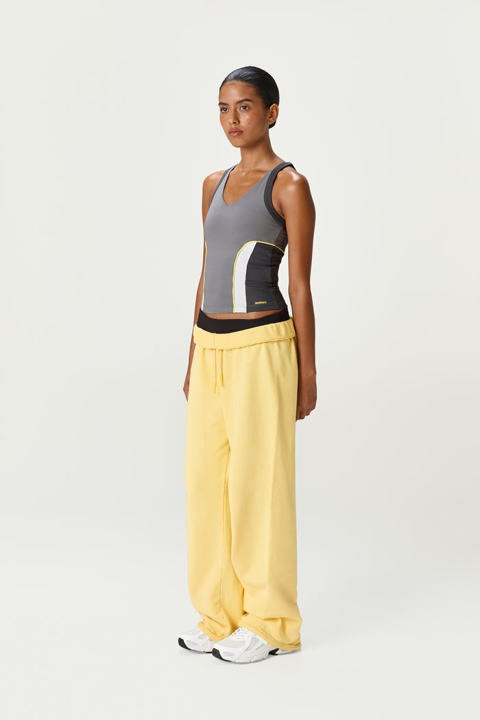 Model is 5'9" and wears a size S.